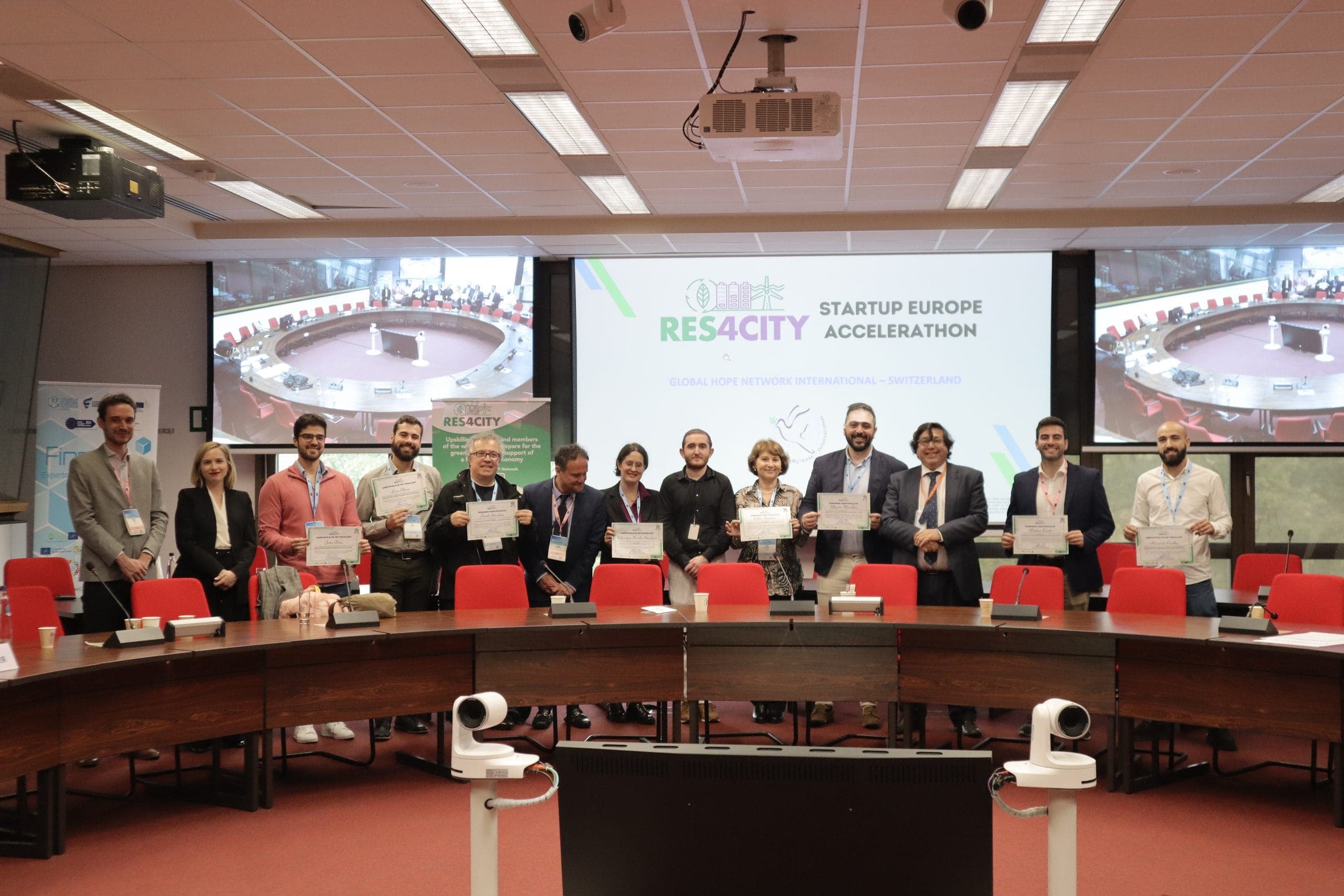 El equipo E-Lab: City 5.0 gana el RES4CITY STARTUP EUROPE ACCELERATHON