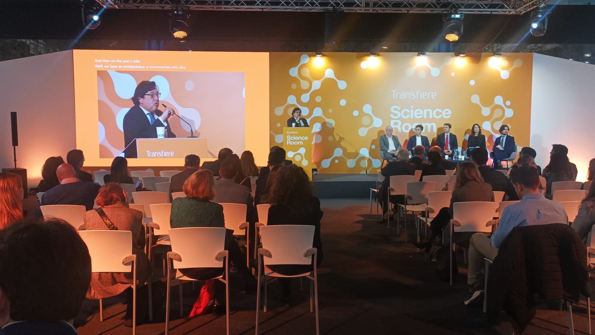 Finnova hace gala de su apuesta por la innovación y la transferencia de conocimiento en Transfiere 2025