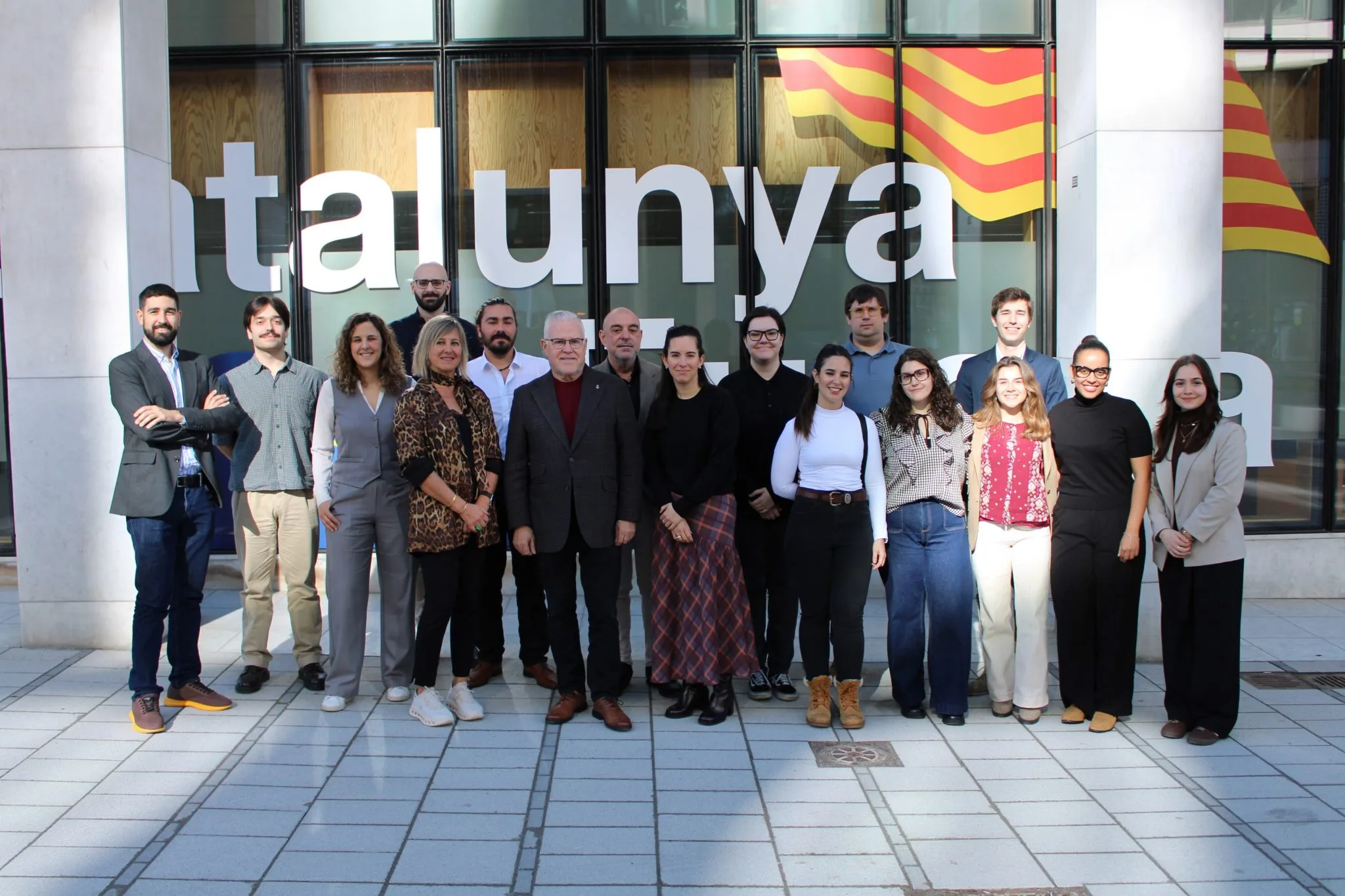 La Diputación de Tarragona visita en Bruselas a los diez jóvenes beneficiarios del programa GENIUS